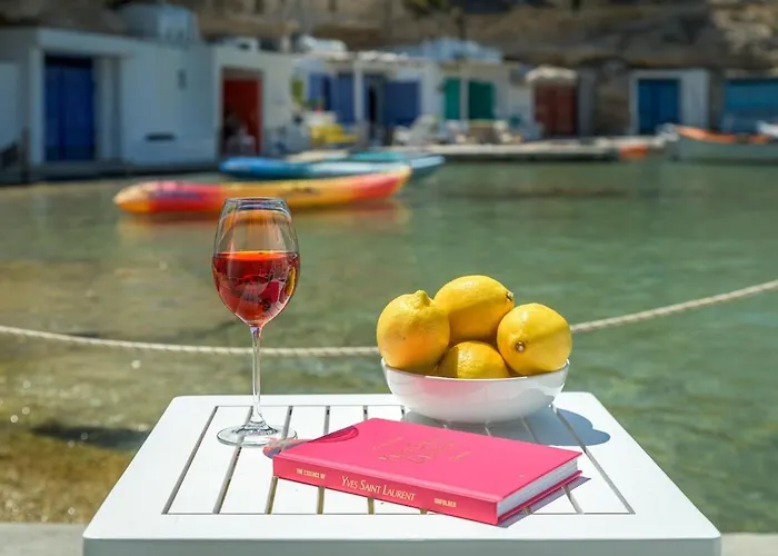 Mimikos Boathouse Holiday home *